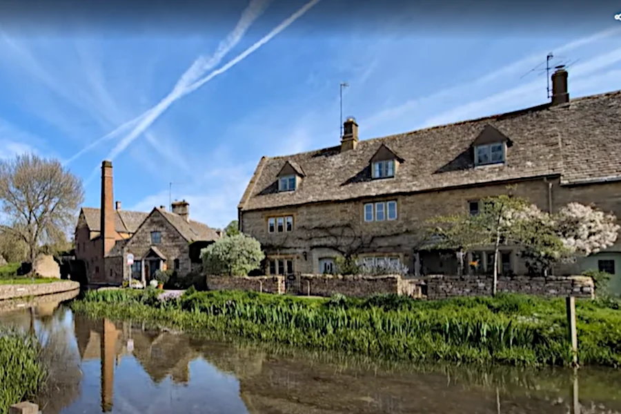 Private Cotswold tour through beautiful villages and countryside